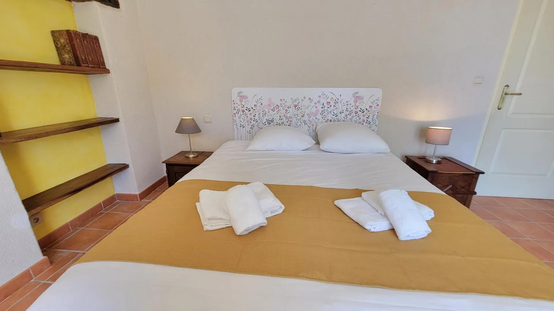 公寓 Maison Dans Gite Domaine Rey Loubersan 法国