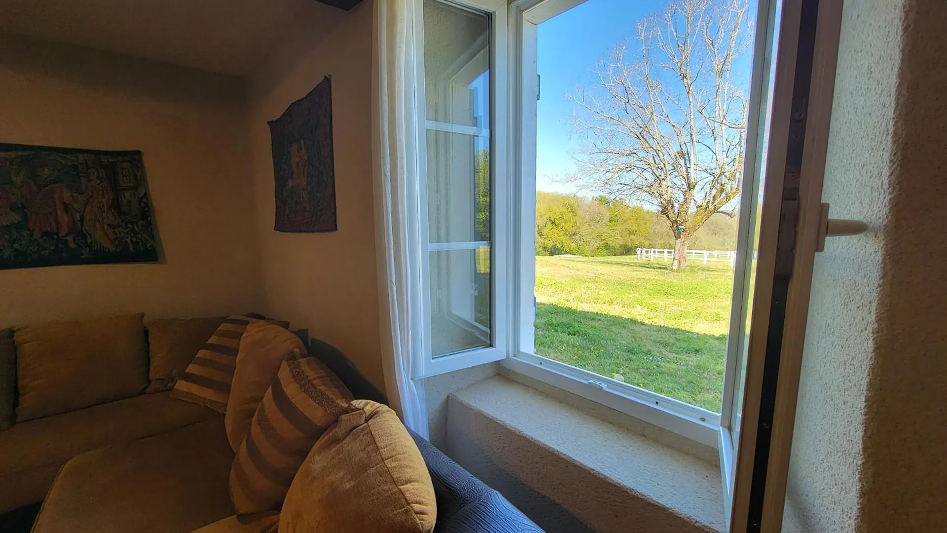 Maison Dans Gite Domaine Rey Loubersan