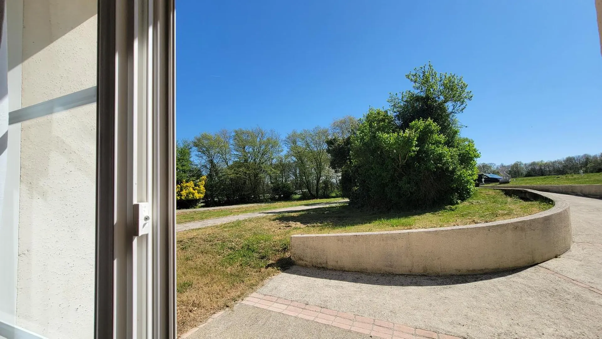 公寓 Maison Dans Gite Domaine Rey Loubersan 法国