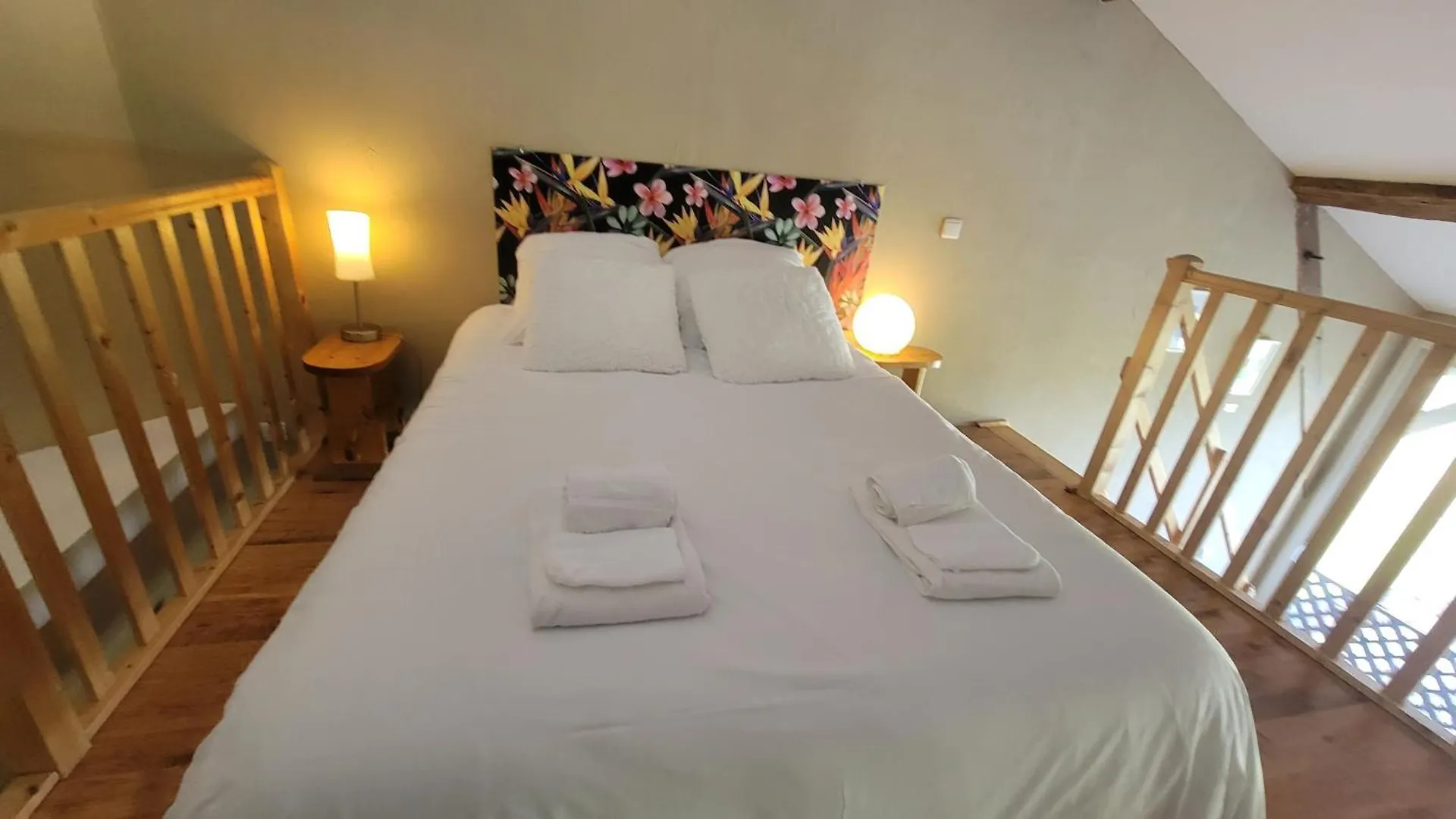 Maison Dans Gite Domaine Rey Loubersan 公寓